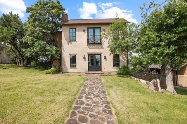 36 Scenic Ridge DR, Fredericksburg, TX 78624