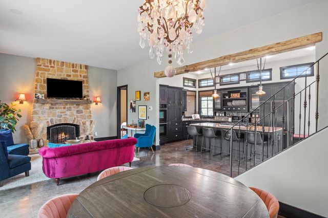 36 Scenic Ridge DR, Fredericksburg, TX 78624
