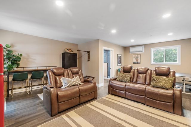 36 Scenic Ridge DR, Fredericksburg, TX 78624