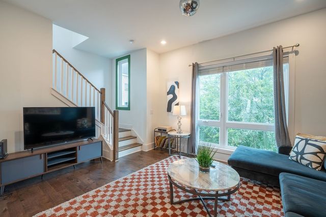 843 Vibe Pl, Nashville, TN 37216