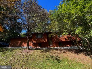 3160 ROLLING RD, Edgewater, MD 21037