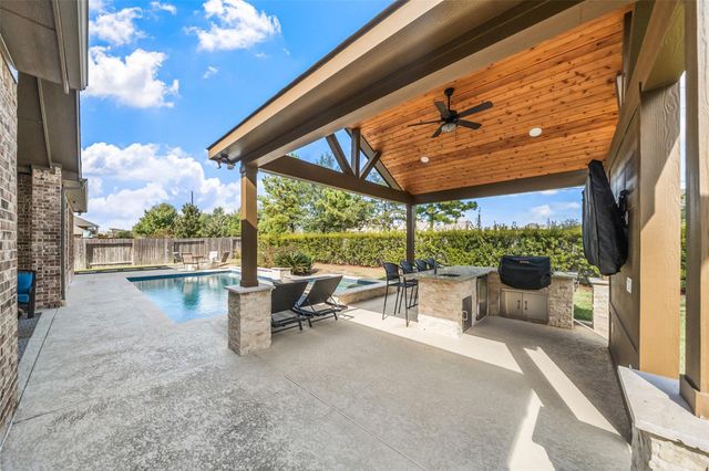 13610 Butterfly Bush Lane, Tomball, TX 77377