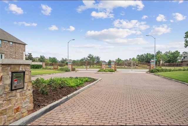 13610 Butterfly Bush Lane, Tomball, TX 77377