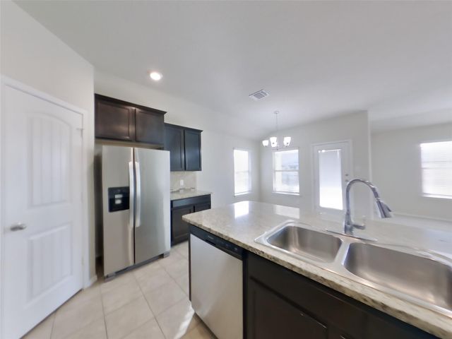 1152 Ibis Falls LOOP, Jarrell, TX 76537