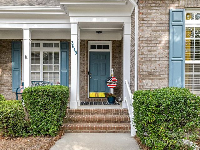 3619 Savannah Hills Drive, Matthews, NC 28105