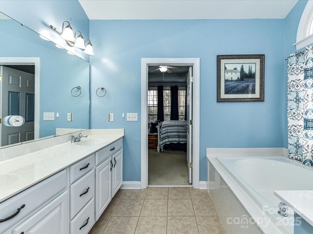 3619 Savannah Hills Drive, Matthews, NC 28105