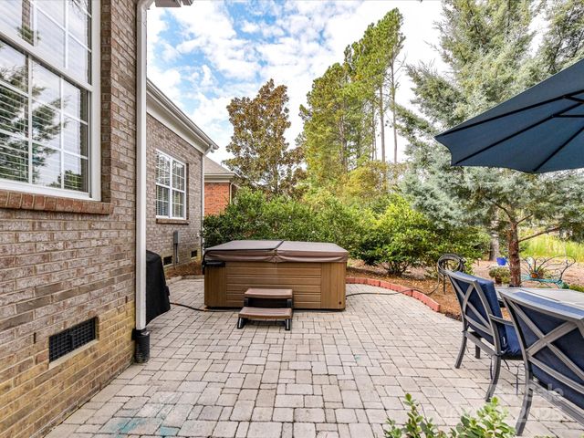 3619 Savannah Hills Drive, Matthews, NC 28105