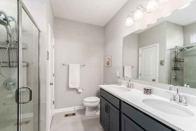 2674 Carmie Drive E, Blacklick, OH 43004