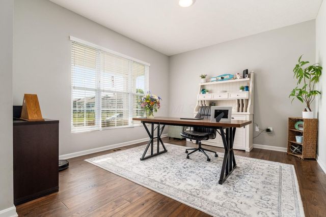 2674 Carmie Drive E, Blacklick, OH 43004
