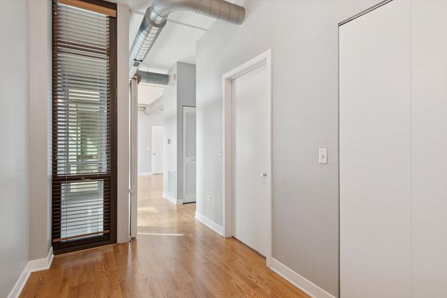 660 W Wayman Street 501, Chicago, IL 60661