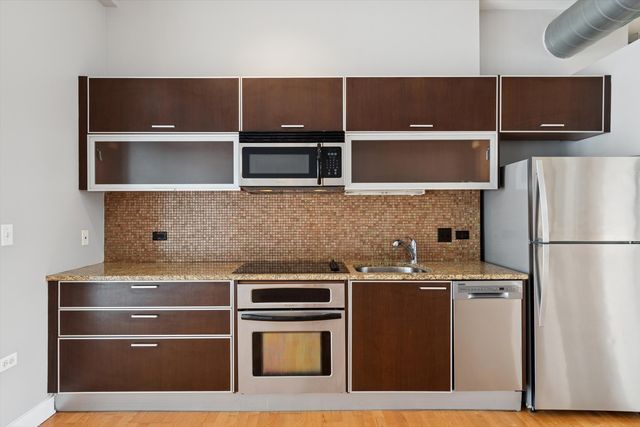 660 W Wayman Street 501, Chicago, IL 60661