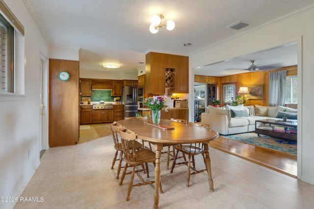 208 Robert Drive, Lafayette, LA 70506