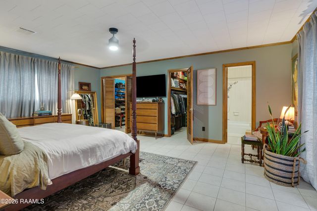 208 Robert Drive, Lafayette, LA 70506