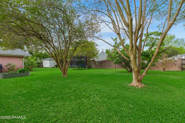 208 Robert Drive, Lafayette, LA 70506