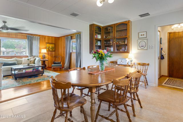 208 Robert Drive, Lafayette, LA 70506