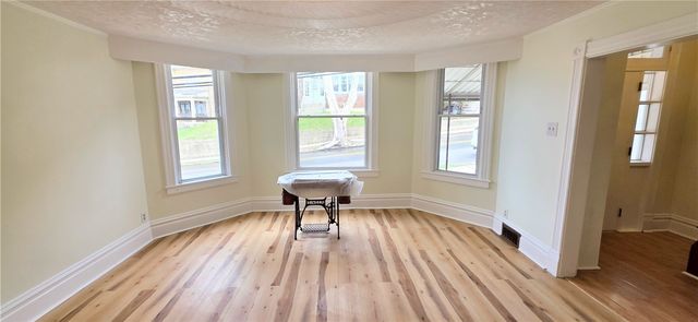 533 S South Main, City Of Washington, PA 15301