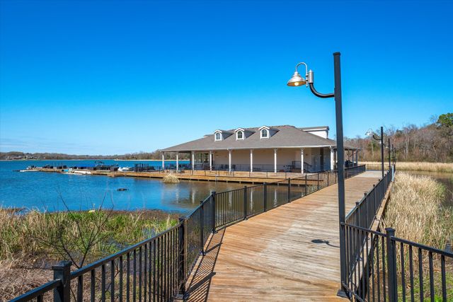 3363 CASCADES Boulevard 219, Tyler, TX 75709