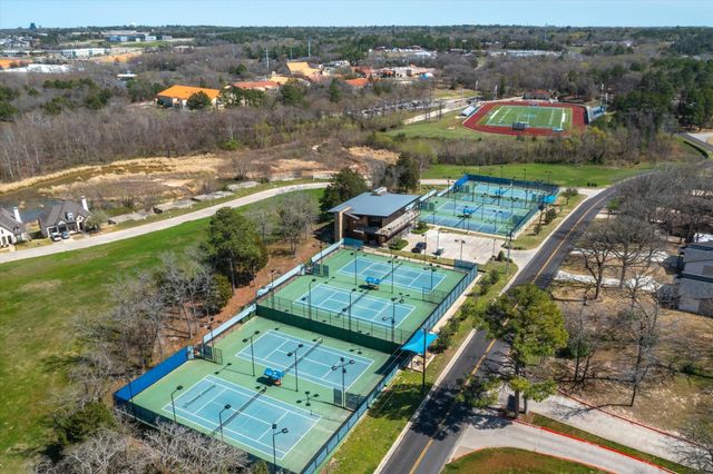 3363 CASCADES Boulevard 219, Tyler, TX 75709