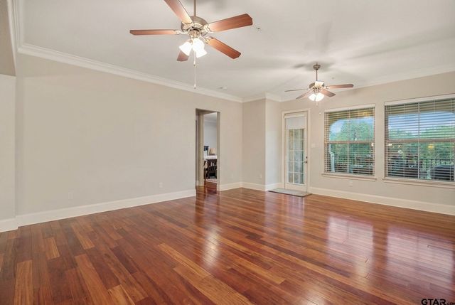 3363 CASCADES Boulevard 219, Tyler, TX 75709