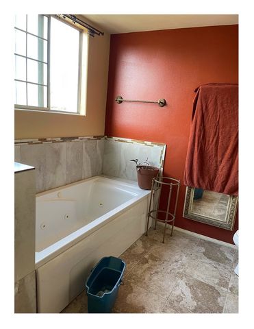 10626 Valley Spring, Los Angeles, CA 91602