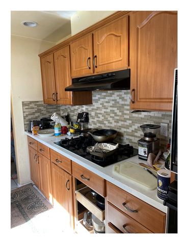 10626 Valley Spring, Los Angeles, CA 91602