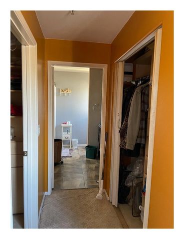 10626 Valley Spring, Los Angeles, CA 91602
