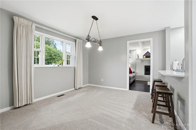 901 New England Avenue, Centerville, OH 45429