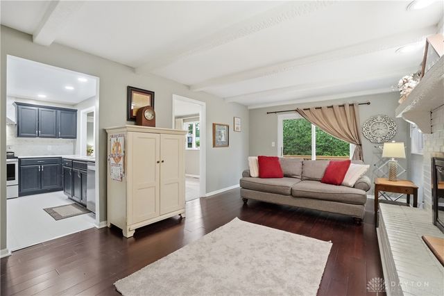 901 New England Avenue, Centerville, OH 45429