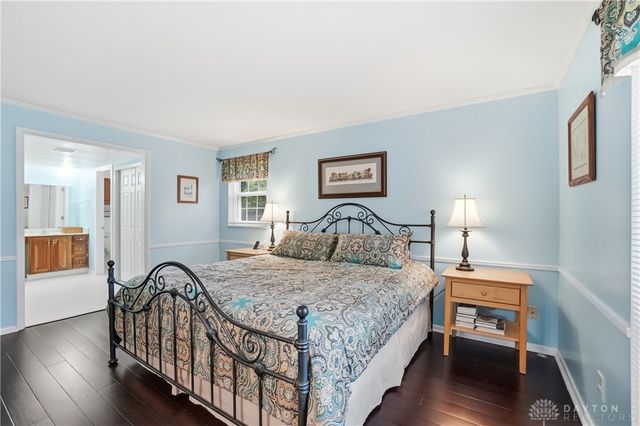 901 New England Avenue, Centerville, OH 45429