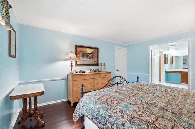 901 New England Avenue, Centerville, OH 45429
