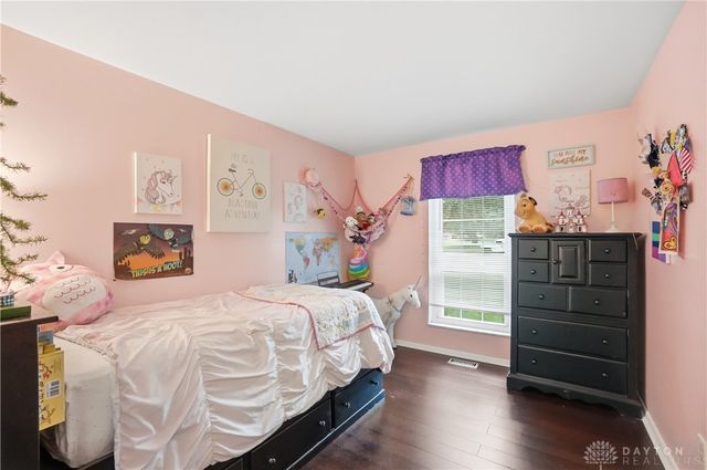 901 New England Avenue, Centerville, OH 45429