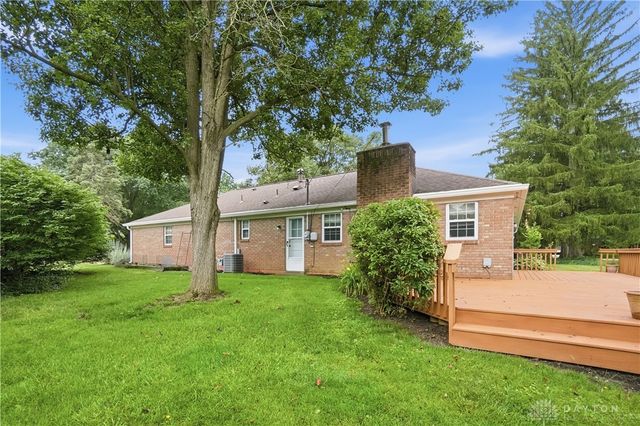 901 New England Avenue, Centerville, OH 45429