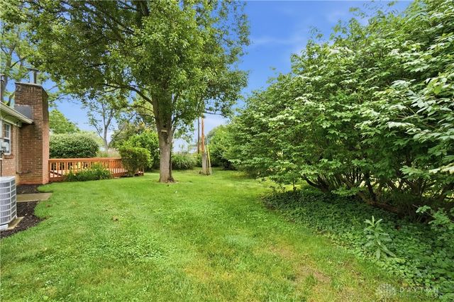 901 New England Avenue, Centerville, OH 45429