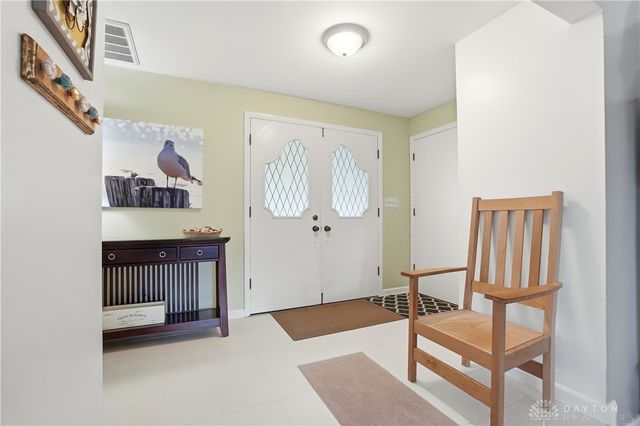 901 New England Avenue, Centerville, OH 45429