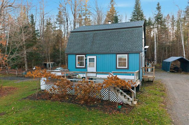 22 Hartlen Avenue, Colebrook, NH 03576