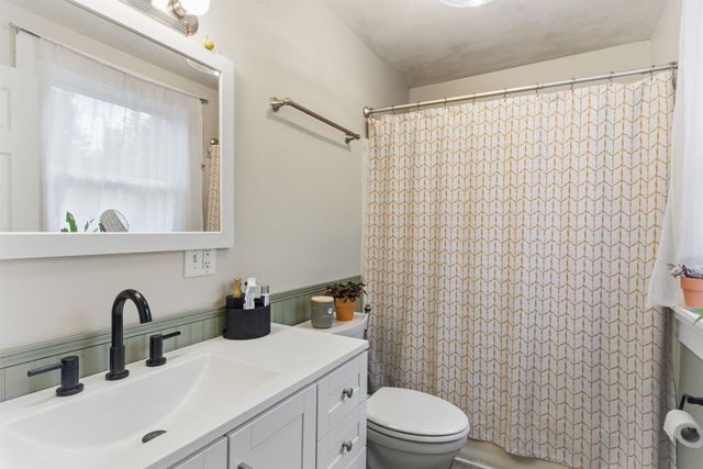 22 Hartlen Avenue, Colebrook, NH 03576