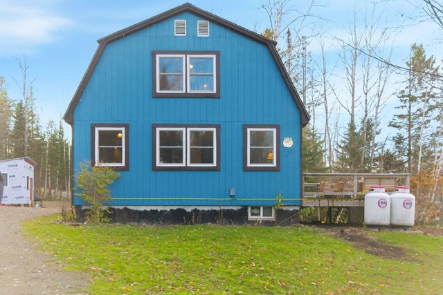 22 Hartlen Avenue, Colebrook, NH 03576