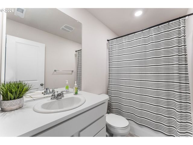 10425 Ne 121ST Ave, Vancouver, WA 98662