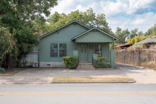 2703 E Cesar Chavez ST, Austin, TX 78702