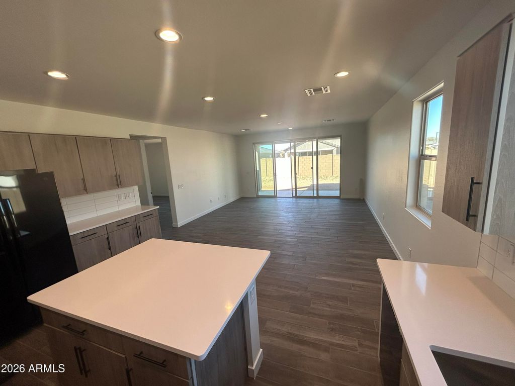 Image 32 of property listing at 1626 E EVELYN Street, Casa Grande, AZ 85122