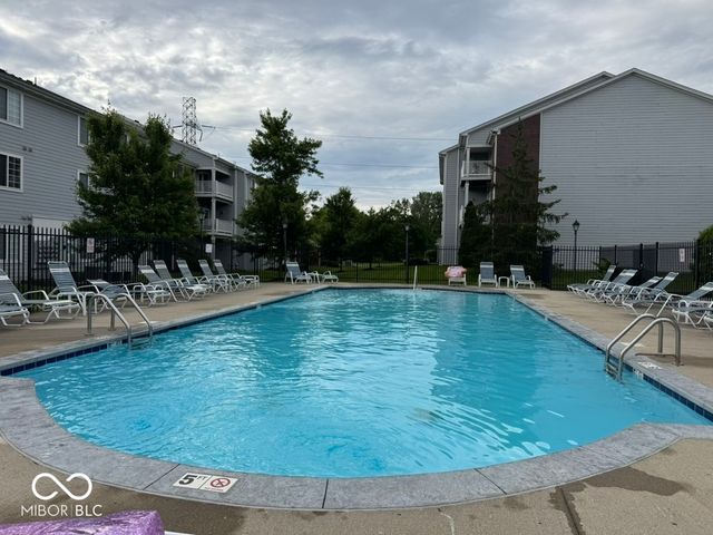 5019 Amber Creek Place 311, Indianapolis, IN 46237