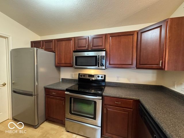 5019 Amber Creek Place 311, Indianapolis, IN 46237