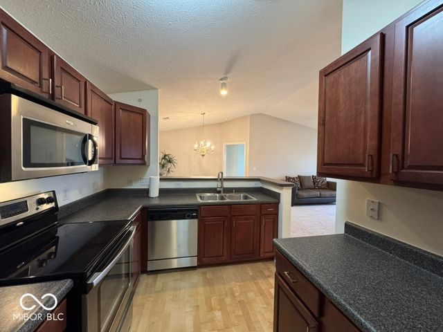 5019 Amber Creek Place 311, Indianapolis, IN 46237
