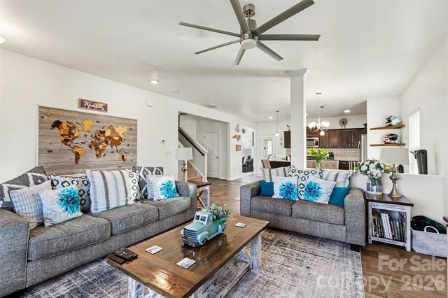 8919 Rockrose Way, Charlotte, NC 28214