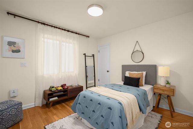 2456 3rd Avenue W, Seattle, WA 98119