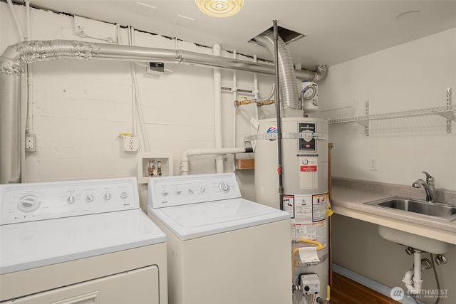 2456 3rd Avenue W, Seattle, WA 98119