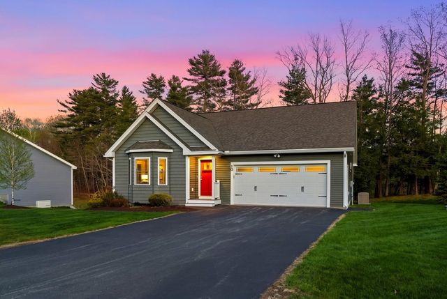 10 Wilson Way, Brentwood, NH 03833