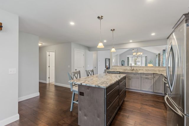 10 Wilson Way, Brentwood, NH 03833