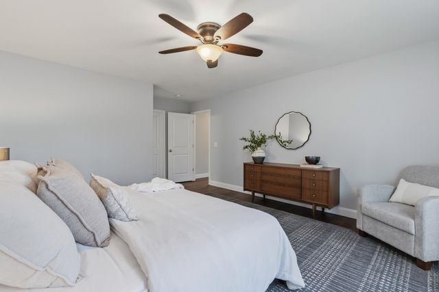 10 Wilson Way, Brentwood, NH 03833