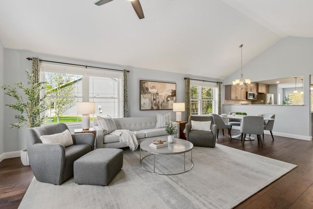 10 Wilson Way, Brentwood, NH 03833